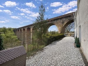 Photo 40- click for photo gallery